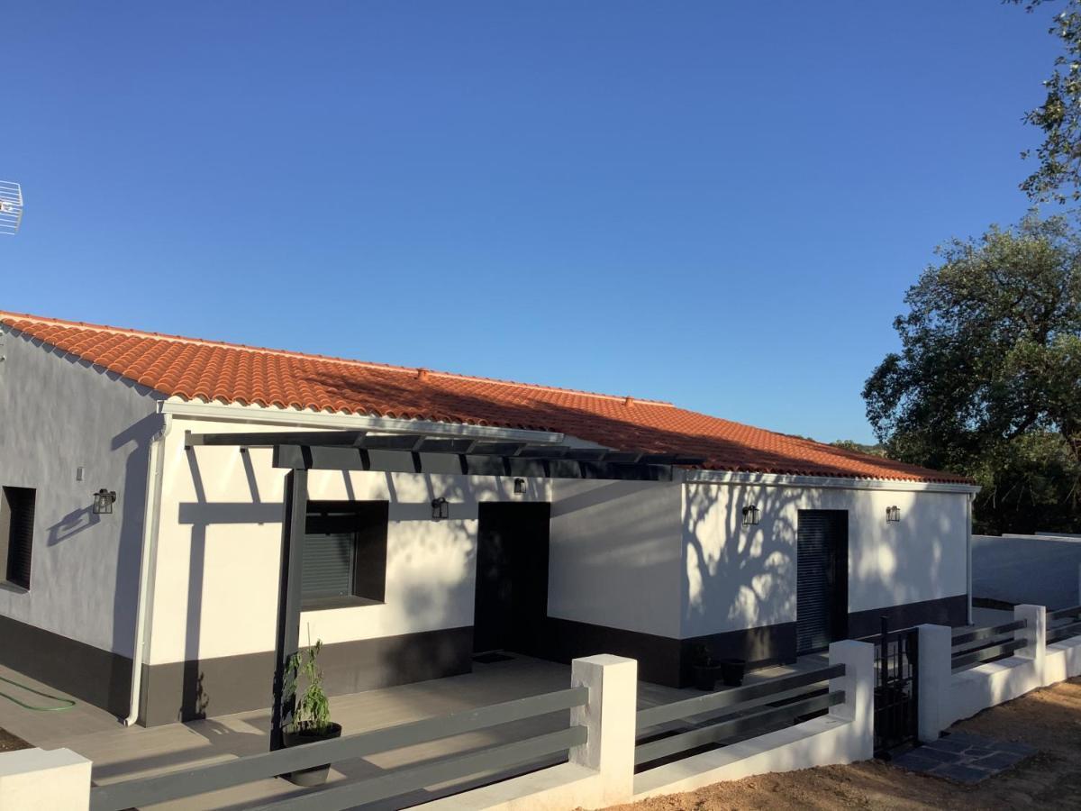 Casa Rural Camino De La Data Valencia de Alcantara Bagian luar foto